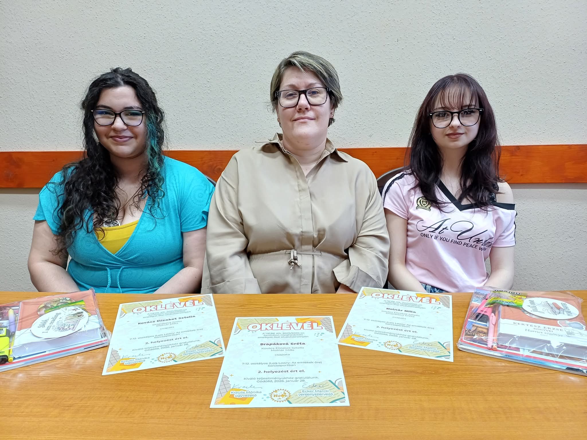 Ezüstérmes hajnóczys olvasók: Országos sikert értek el a kollégista lányok